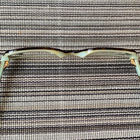 Tiffany Frames~Brown Tortoise with Tiffany Blue  Iconic Tiffany charm symbols - Picture 9 of 10